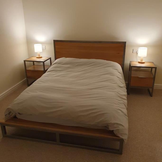 Churstonbnb, Private Flat Within Family Home, Bolton Lostock 외부 사진