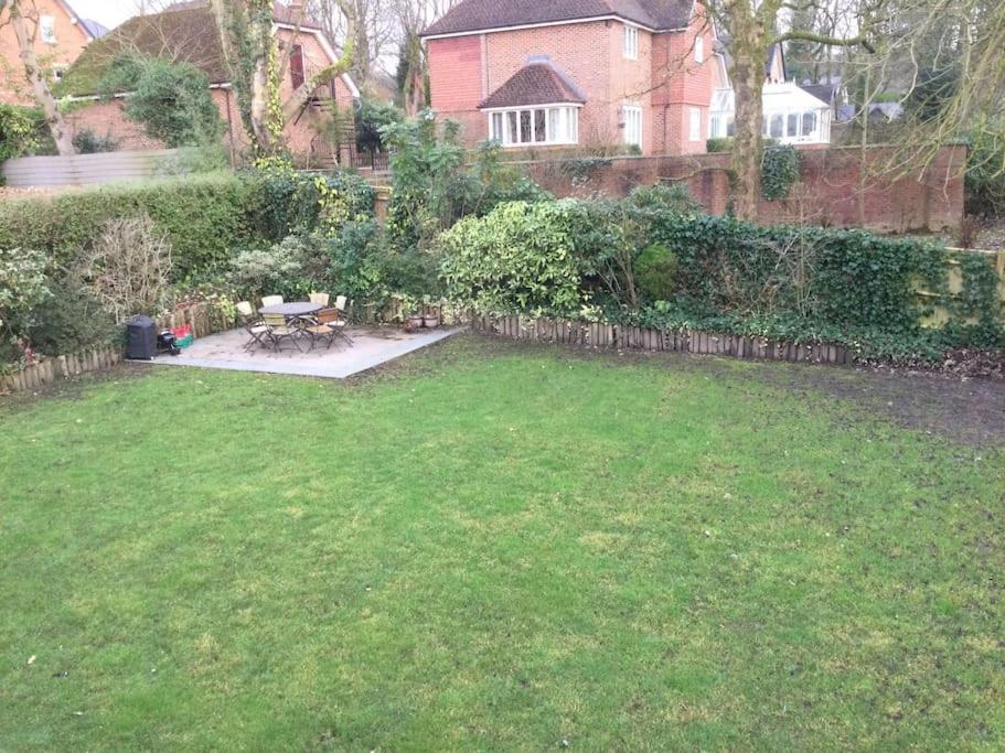 Churstonbnb, Private Flat Within Family Home, Bolton Lostock 외부 사진