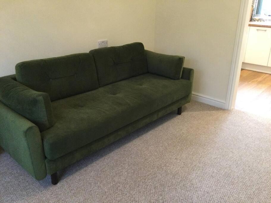 Churstonbnb, Private Flat Within Family Home, Bolton Lostock 외부 사진